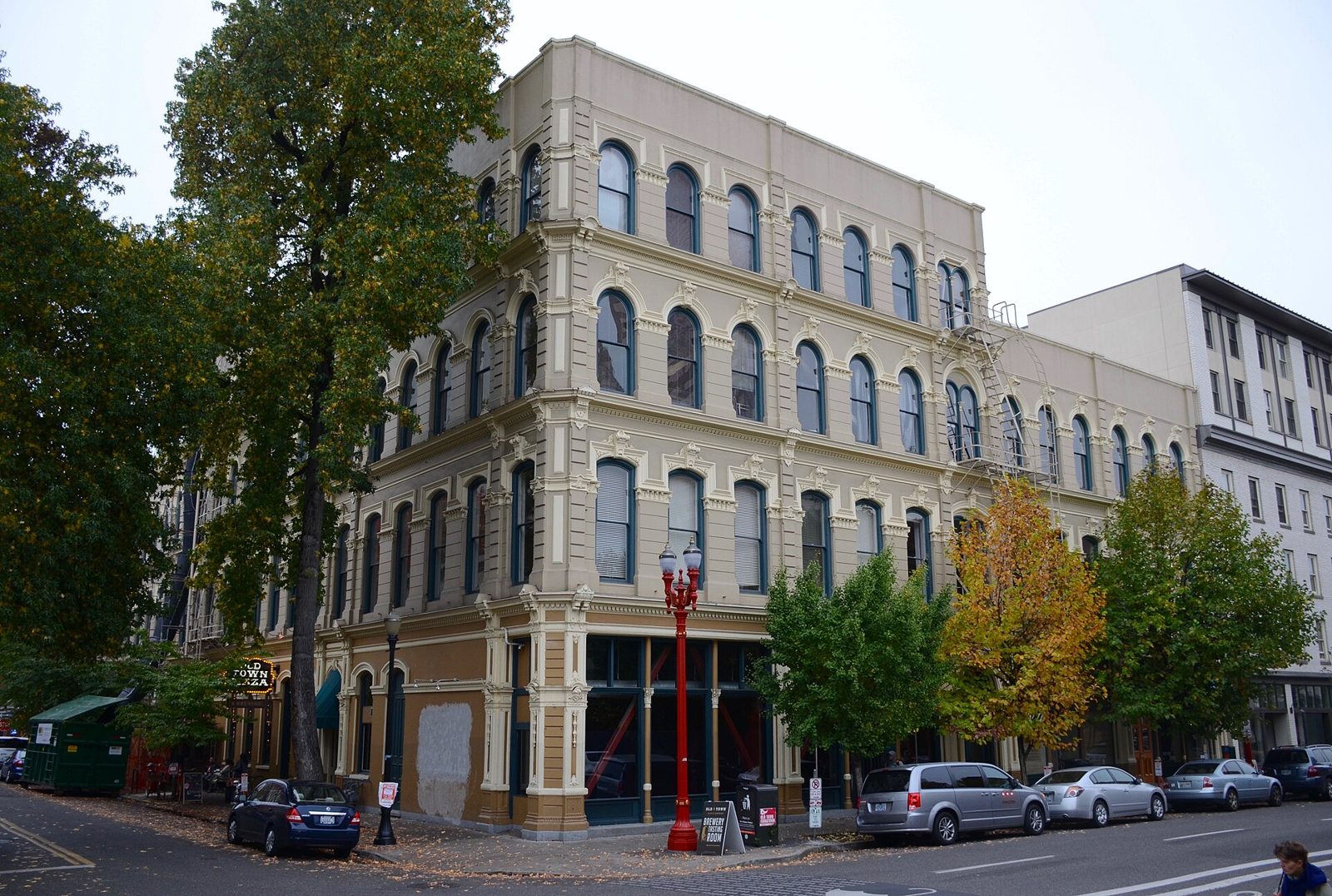 Cast-iron front of the former Merchant Hotel