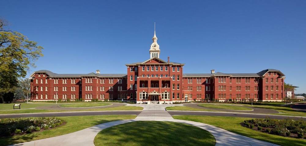 Oregon State Hospital west facade, 2011